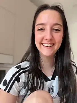 Stripchat Free Porn Cam of RealJuliette