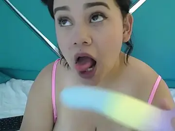 Stripchat Live Sex Cam of _Miaaleon