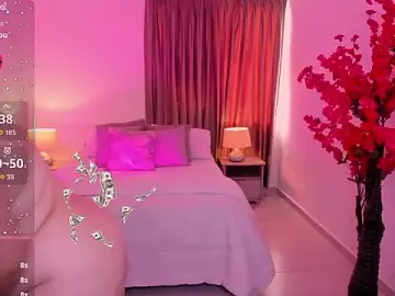 Stripchat Best live sex cam show of lenah_smith