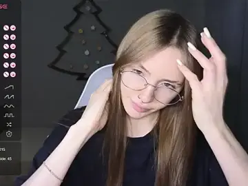 Stripchat Best Webcam of littlevildevil