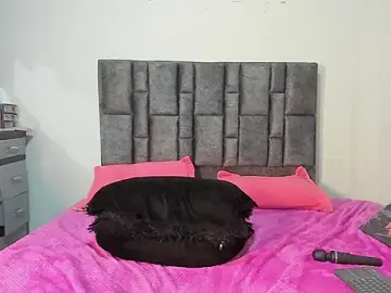 Stripchat Sex Cam of Esmeraldaa-