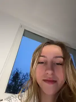 Stripchat Free Live Porn of romyxxs