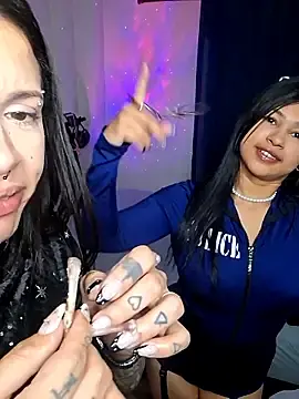 Stripchat Nude Webcam of Tigresa23