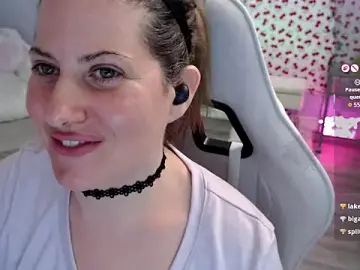 Stripchat Free Live Porn of BellaStar84