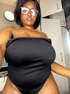 Stripchat Live Sex of Bustygoddess32