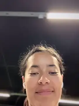 Stripchat Live Sex Cam of Risky_Workouts