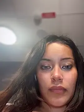 Stripchat Live Sex Cam of Risky_Workouts