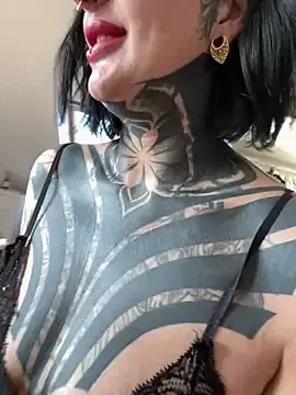 Stripchat Live Sex of KathaleaNoir