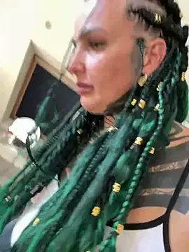 Stripchat Live Sex of KathaleaNoir