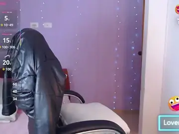 Stripchat Sex Chat of Paulina_627