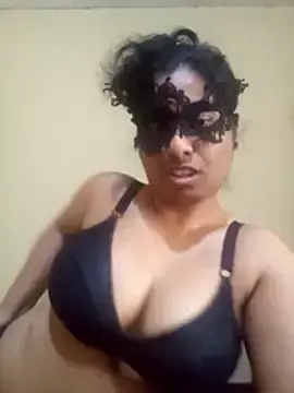 Stripchat Free Live Porn of Expose_Queen