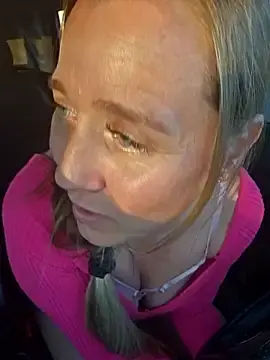 Stripchat Live Porn of Skyellar