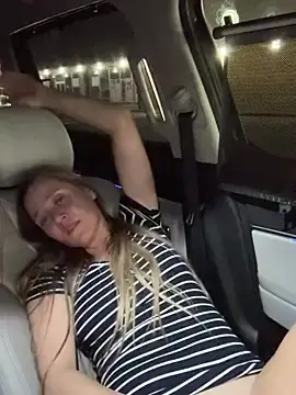 Stripchat Best Webcam of Skyellar