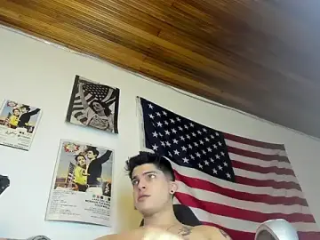 Stripchat Sex Cam of charlie_hotxxx