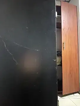 Stripchat Live Sex of theparce_juli