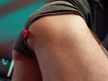 Stripchat Live Sex Cam of LuckyAlexx