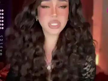 Stripchat Live Sex Cam of madam_agnes1