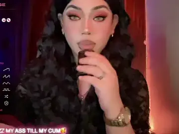 Stripchat Free Porn Cam of madam_agnes1