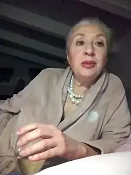 Stripchat Adult Webcam of divinaerotica