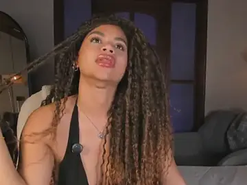 Stripchat Live Sex Cam of nayah__