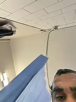 Stripchat Live Sex Cam of sexyman07