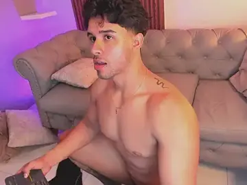 Stripchat Free Live Porn of liam_collins21