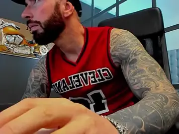 Stripchat Adult Video Chat of AronGrant