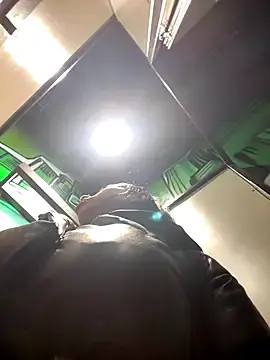 Stripchat Nude Webcam of CrazzyChicks