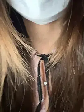 Stripchat Free Live Porn of kkkkiiii-42