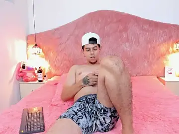 Stripchat Nude Webcam of SkarletRuiz