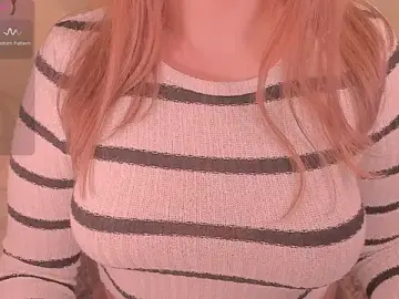 Stripchat Nude Webcam of kira_lm