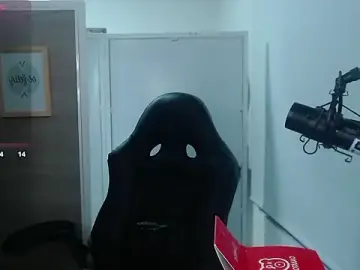 Stripchat Sex Cam of Nina_Polet_