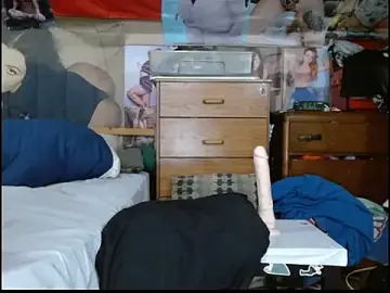 Stripchat Sex Cam of cosmicjones