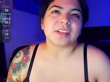 Stripchat Live Sex Cam of kimmiakiss22