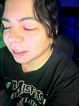 Stripchat Watch Live Sex Cams of kimmiakiss22