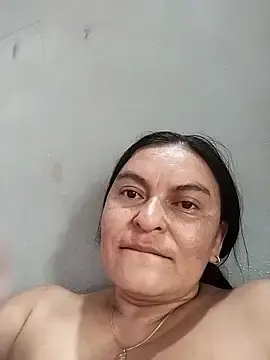 Stripchat Sex Cam of Horny-Mommy-Dirty