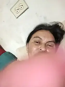 Stripchat Free Live Porn of Horny-Mommy-Dirty