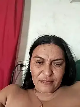 Stripchat Free Porn Cam of Horny-Mommy-Dirty