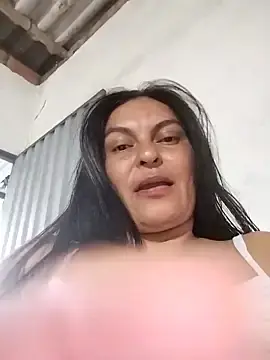 Stripchat Free Porn Cam of Horny-Mommy-Dirty