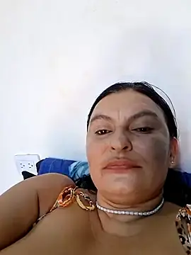 Stripchat Free Porn Cam of Horny-Mommy-Dirty