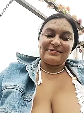 Stripchat Best live sex cam show of Horny-Mommy-Dirty