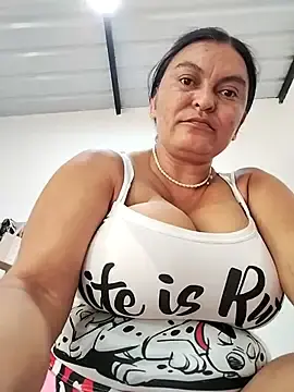 Stripchat Live Sex of Horny-Mommy-Dirty