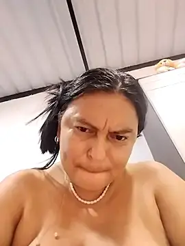 Stripchat Watch Live Sex Cams of Horny-Mommy-Dirty