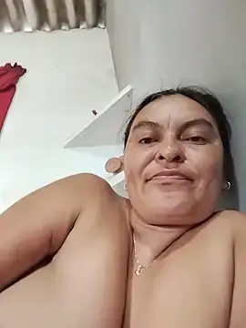 Stripchat Adult Webcam of Horny-Mommy-Dirty