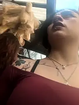 Stripchat Live Sex Cam of Lila_Desiree