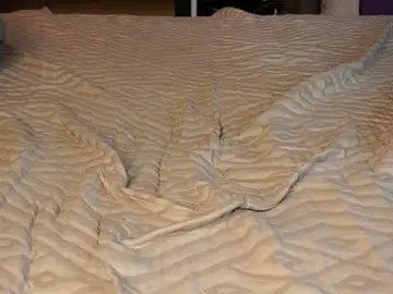 Stripchat Live Porn of LynHillaire