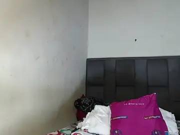 Stripchat Free Live Porn of isabela-and-her-friends