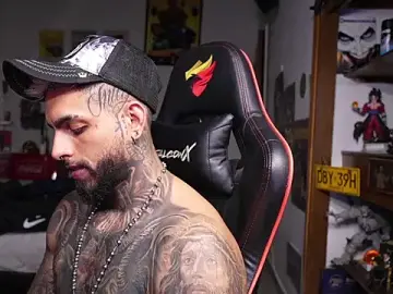 Stripchat Live Sex of logan_hugh8