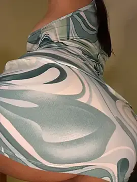 Stripchat Adult Webcam of KIARAPRETTY