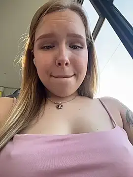 Stripchat Sex Cam of Liza_risky